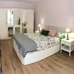 Kiku Apartment